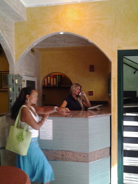 Hotel Lady Susanna Varraze Exterior foto