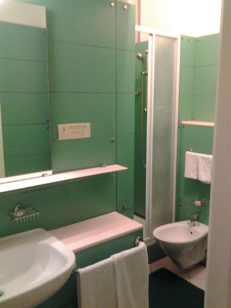 Hotel Lady Susanna Varraze Exterior foto